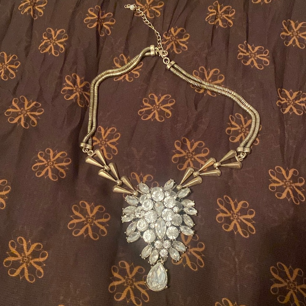 Statement necklace